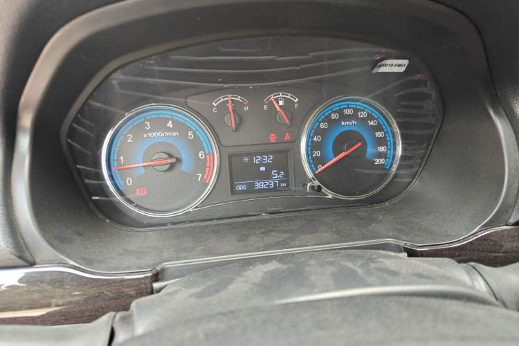 Used Dongfeng Fengon 370 2016 1.5L Manual Standard Edition SFG15-05 7 Seats Instrument Cluster