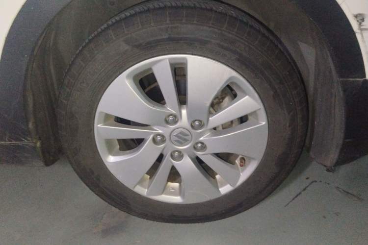 Used Suzuki S-Cross 2014 1.6L CVT Two-Wheel Drive Entry Model
