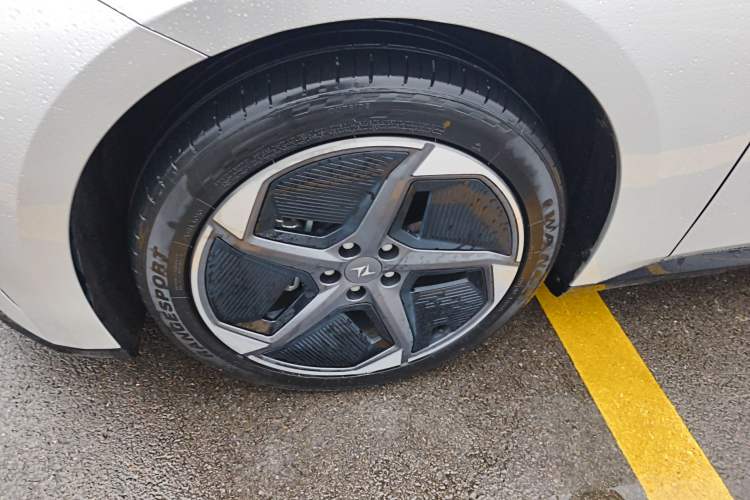 Used Dongfeng eπ eπ007 2024 Range-Extended 200 RuYi Edition