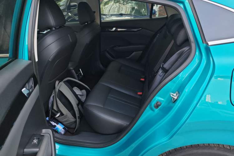 Used Dongfeng Aeolus Yixuan 2020 230T Automatic Advanced Edition
