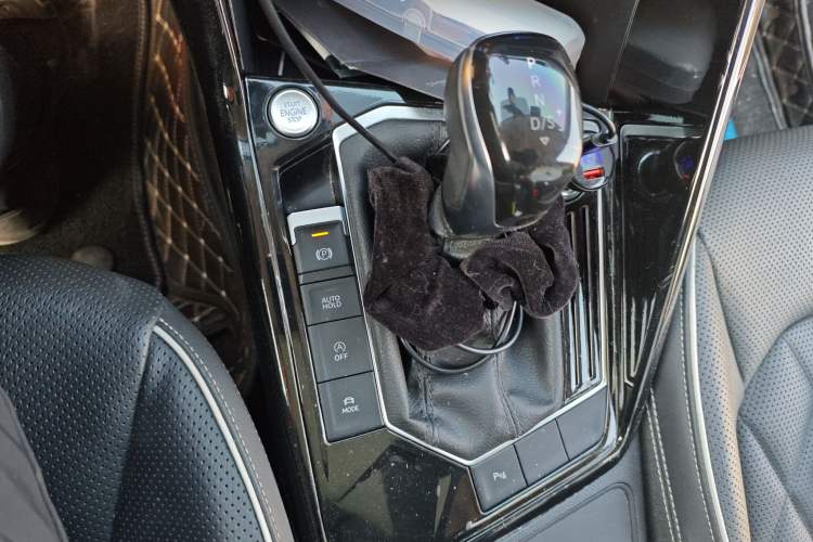 Used Volkswagen Tayron X 2020 330TSI Two-Wheel Drive Luxury Smart Connectivity Version