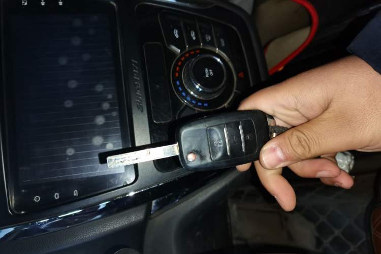 Used SWM X3 2017 1.5T Manual Fashion Model
