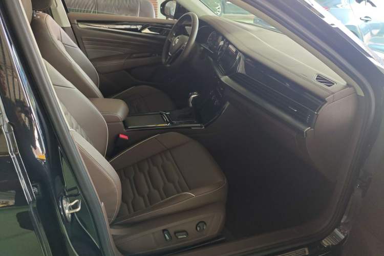 Used Volkswagen Passat 2019 330TSI Elite Edition China VI