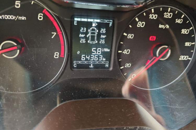 Used Baojun 310W 2017 1.5L Manual Fashion Model China V