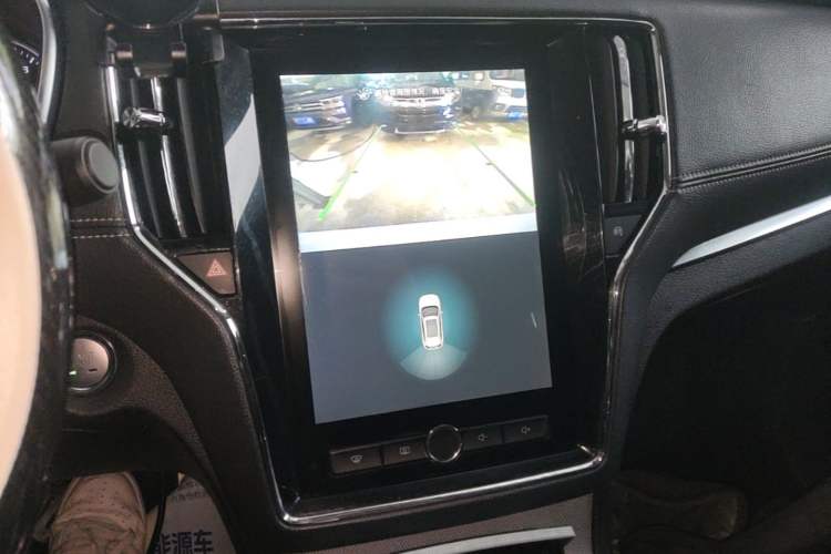 Used Roewe RX5 2018 30T Two-Wheel Drive Automatic Internet Smart Edition
