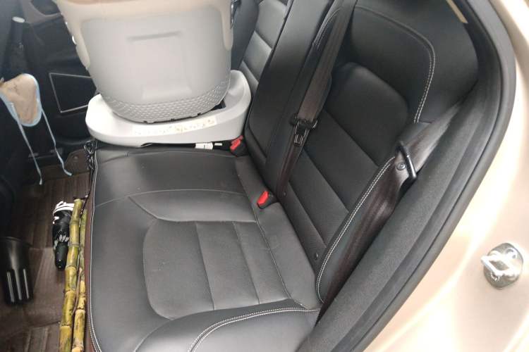 Used Geely Auto Emgrand GS 2016 Elegant Edition 1.8L Automatic LingShang Model Left Rear Seat