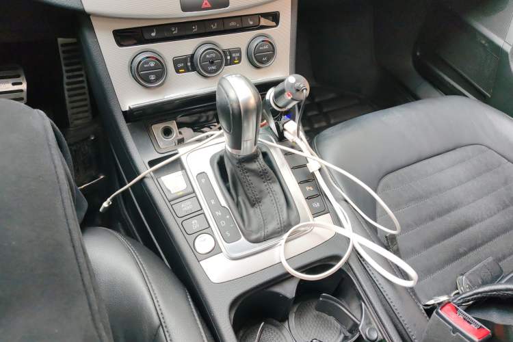 Used Volkswagen Magotan 2015 1.8TSI Prestige Model Gear Lever