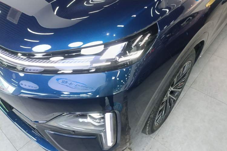 Used Deepal S09 2025 Four-Wheel Drive Ultra+ Custom Edition Left Front Headlight