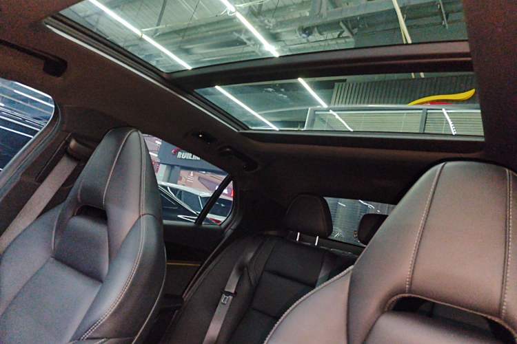 Used Lynk & Co 03 2023 1.5TD DCT JingPlus Headliner