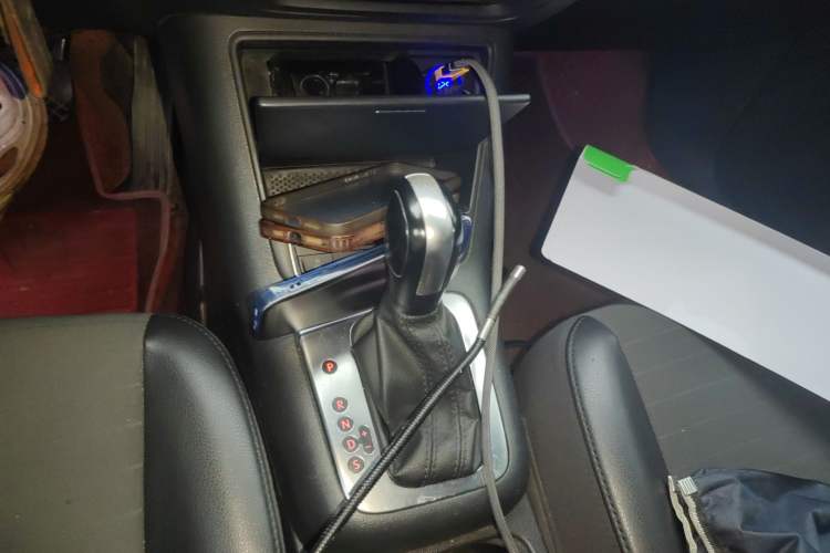 Used Volkswagen Tiguan 2015 1.8TSI Automatic Two-Wheel Drive Trend Edition Gear Lever