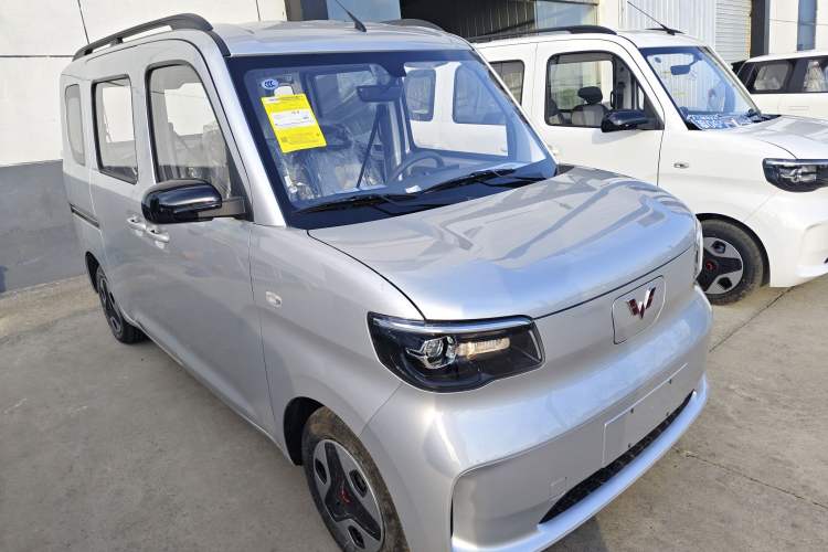 Used Wuling Zhiguang New Energy 2025 Model 305km Ambitious Edition