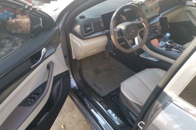 Used BYD Qin PLUS 2023 Champion Edition DM-i 120KM Leading Model
