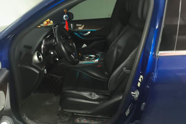 Used Mercedes-Benz GLC 2019 GLC 300 L 4MATIC Dynamic Model Left Front Seat