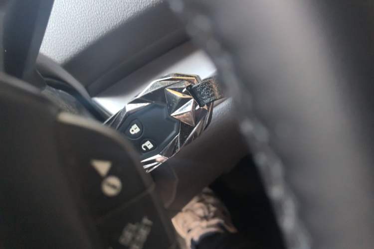 Used Honda CR-V 2012 2.0L two-wheel drive urban version Vehicle Key