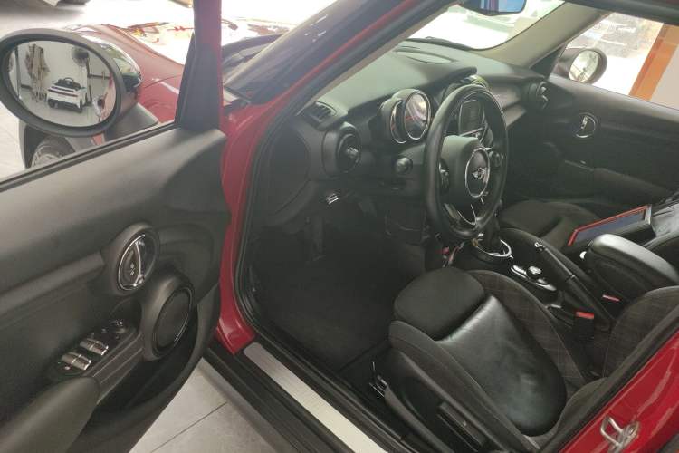 Used MINI MINI 2015 1.5T COOPER Fun Five-Door Edition