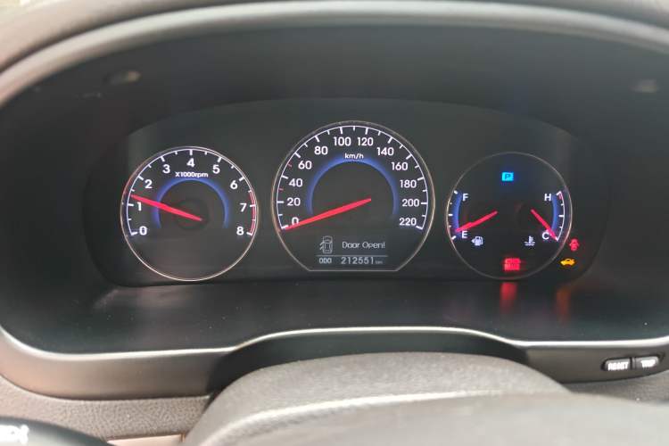 Used Hyundai Santa Fe Classic 2012 2.4 Comfort Edition 7-Seater Four-Wheel Drive Instrument Cluster