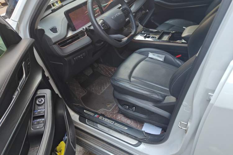 Used EXEED Zhuifeng C-DM 2022 1.5 TCI-DHT 105 km "Chengfeng Qi" Edition
