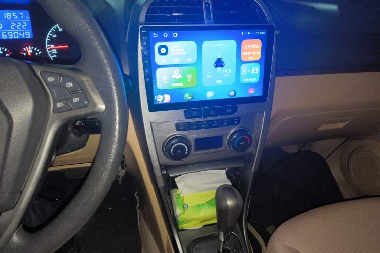 Used Chery Tiggo 2012 Elite Edition 1.6L CVT Comfort DVVT Model Audio And AC Panel