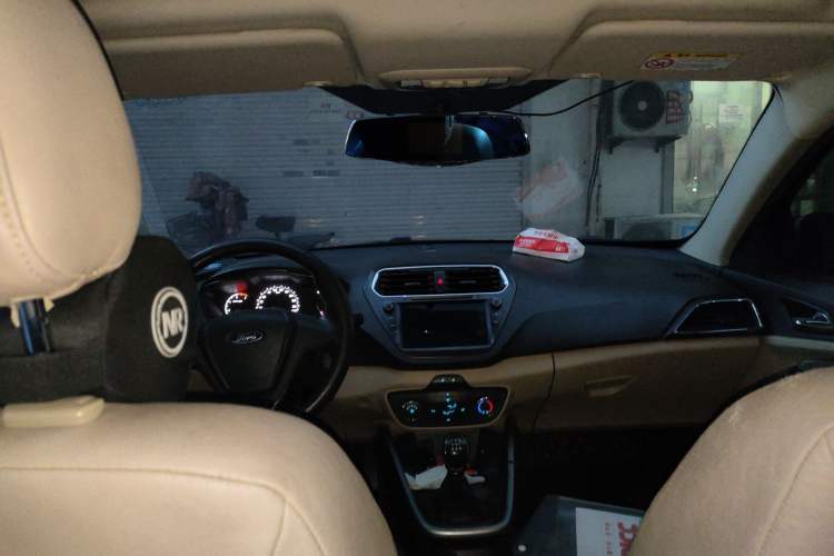 Used Ford Escort 2017 1.5L Manual Comfort Model Headliner