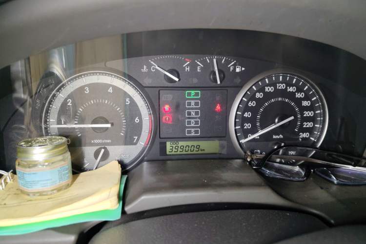 Used Toyota Land Cruiser 2014 4.0L Automatic Parallel Import Version 5 Seats