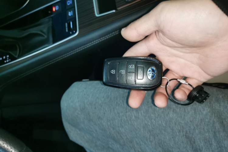 Used Toyota Sienna 2021 2.5L Hybrid Luxury Edition
