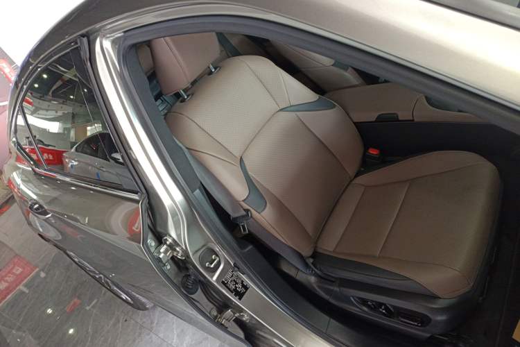 Used Lexus ES 2021 200 Excellence Edition
