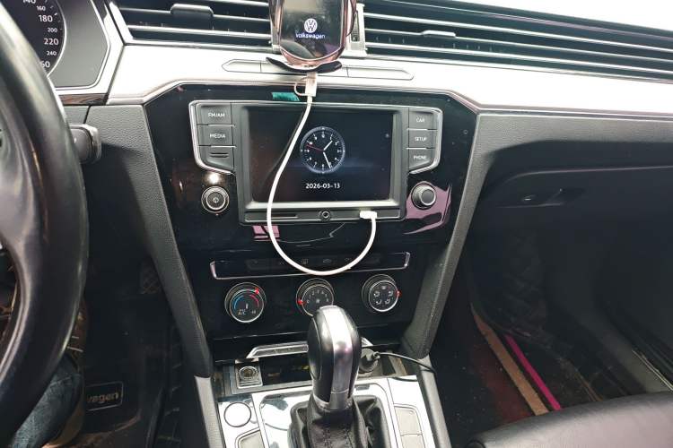 Used Volkswagen Magotan 2017 330TSI DSG Leading Model
