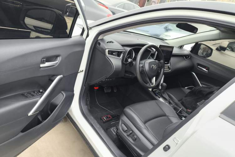 Used Toyota FRONTLANDER 2022 2.0L CVT Luxury PLUS Edition
