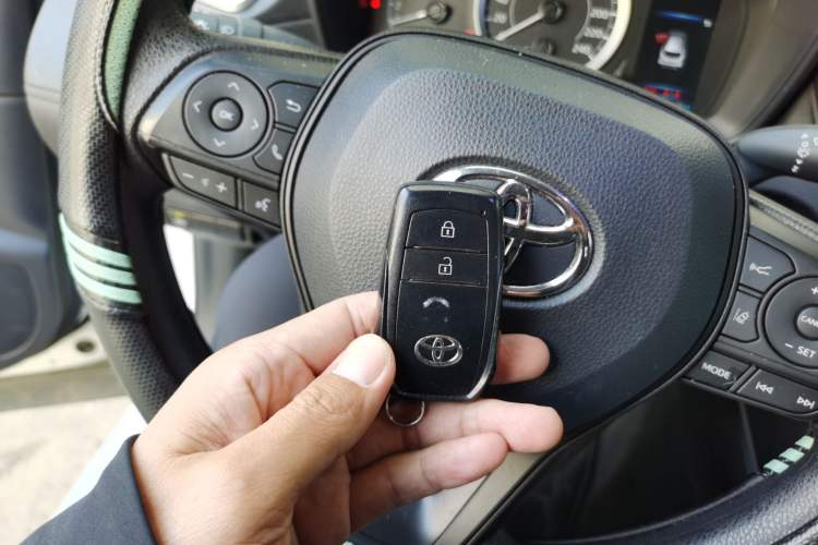 Used Toyota Corolla Cross 2022 2.0L Elite Edition Vehicle Key
