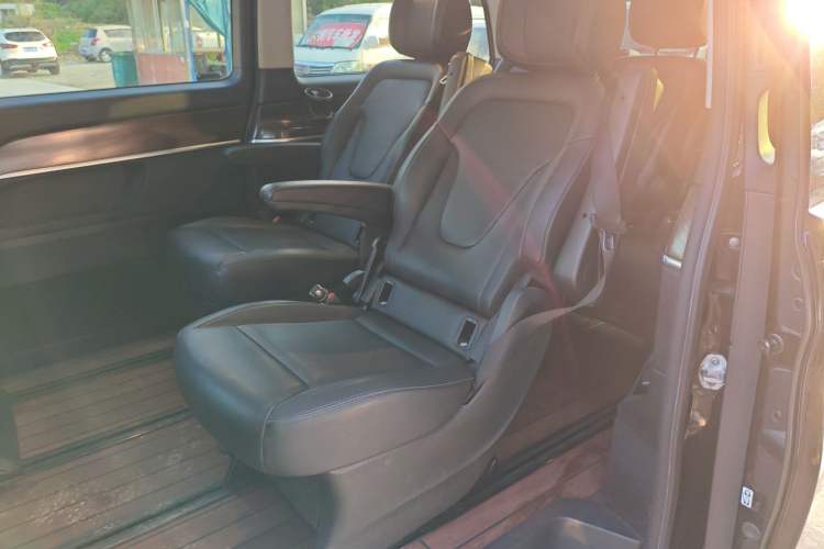 Used Mercedes-Benz V-Class 2020 V 260 Avantgarde Edition