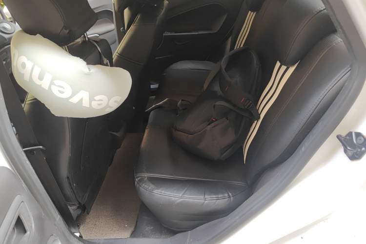 Used Ford Fiesta 2013 Sedan 1.5L Manual Fashion Edition
