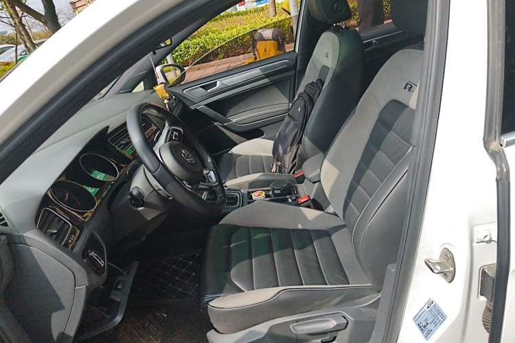 Used Volkswagen Golf 2018 280TSI Automatic R-Line Model
