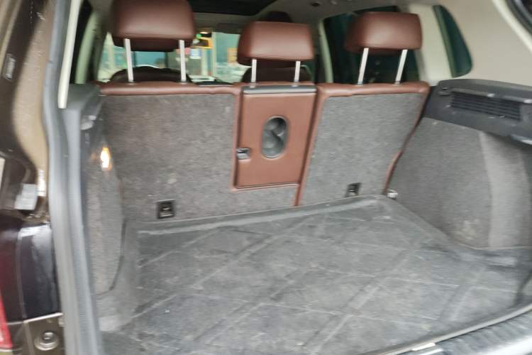 Used Volkswagen Tiguan 2016 300TSI Automatic All-Wheel Drive Luxury Edition Trunk