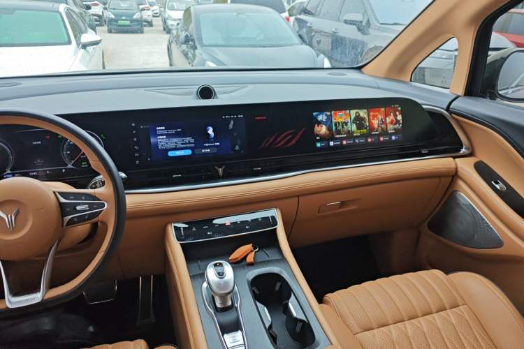 Used VOYAH Dream 2022 Low-Carbon Edition Dream+ Smart Enjoyment Package
