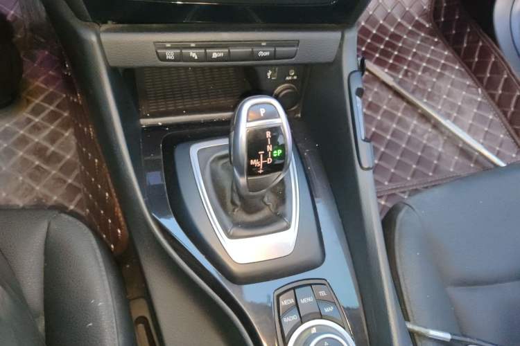 Used BMW X1 2015 sDrive18i Leading Edition
