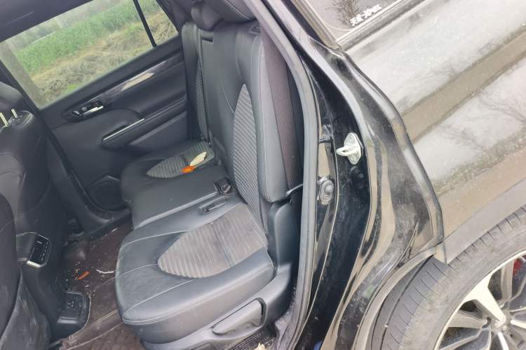 Used Toyota Crown Kluger 2022 2.5L HEV Four-Wheel Drive Premium Edition Left Rear Seat