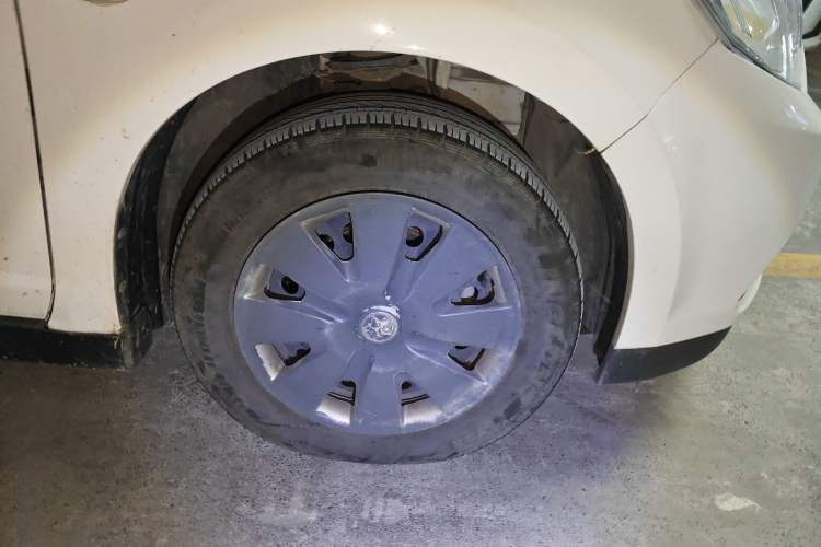 Used Venucia R50 2016 1.6L Manual Elite Edition
