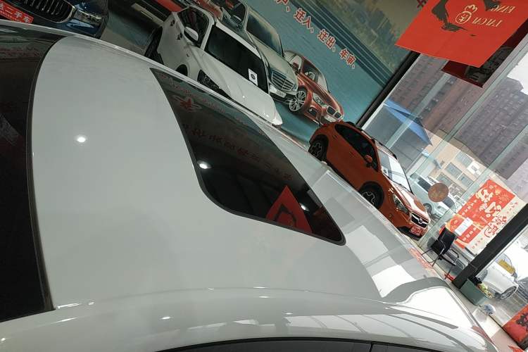 Used Roewe i5 2021 1.5L CVT Diamond Edition
