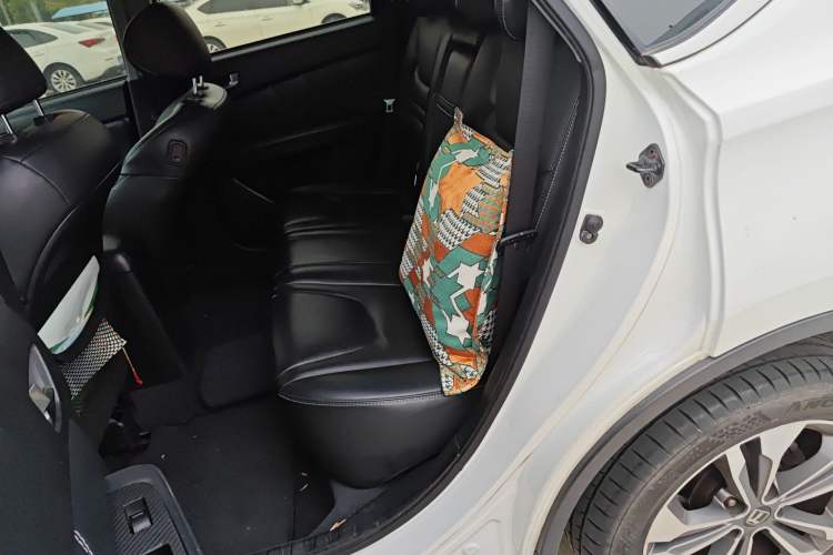 Used Luxgen U6 SUV 2016 1.8T Style Value Model Left Rear Seat