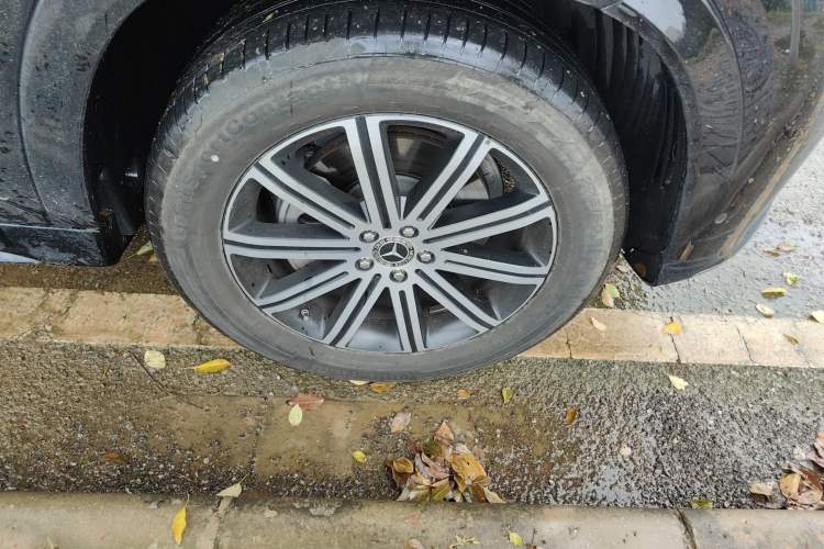 Used Mercedes-Benz GLE Coupe 2024 GLE 350 4MATIC Coupe SUV Fashion Model Right Front Wheel Hub