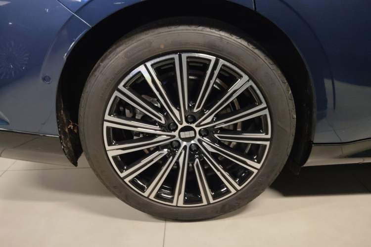 Used Geely Galaxy 8 2025 130km EM-P Starship Edition