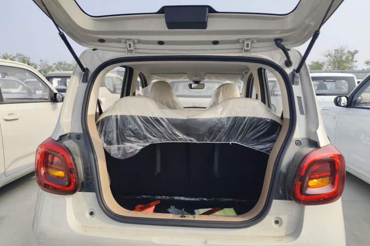 Used Wuling Hongguang MINIEV 2025 Four-Door Version Advanced Edition
