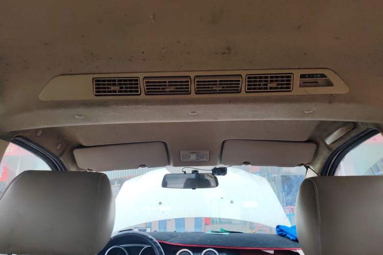 Used CHANGAN KAICHENG Ounuo S 2014 1.5L Elite Model Headliner