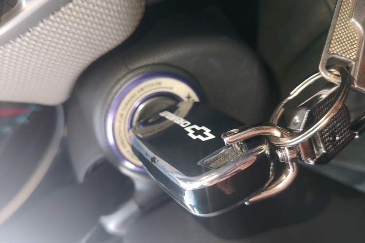 Used Chevrolet Cruze 2013 1.6L SE MT Vehicle Key