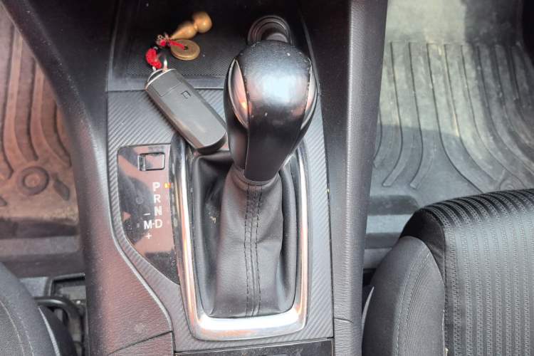 Used Mazda 3 Axela 2014 Sedan 1.5L Automatic Comfort Model Gear Lever