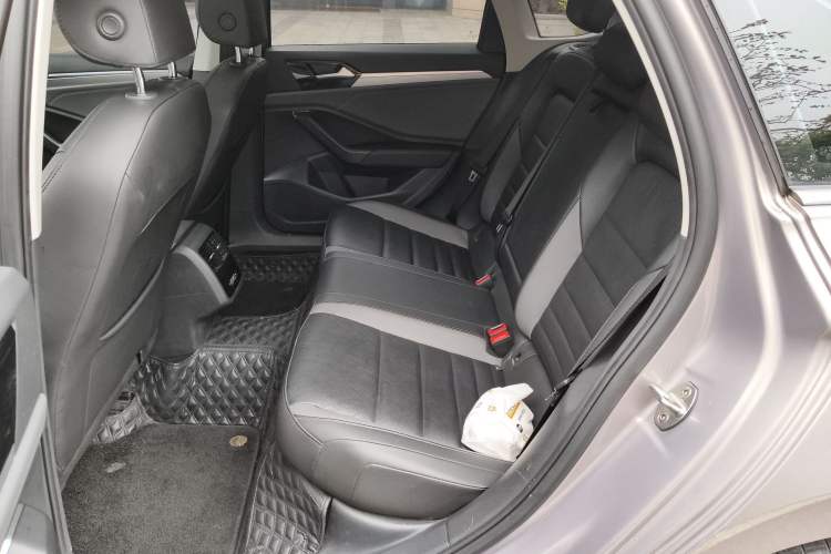 Used Volkswagen Sagitar 2021 280TSI DSG Excellence Edition Left Rear Seat