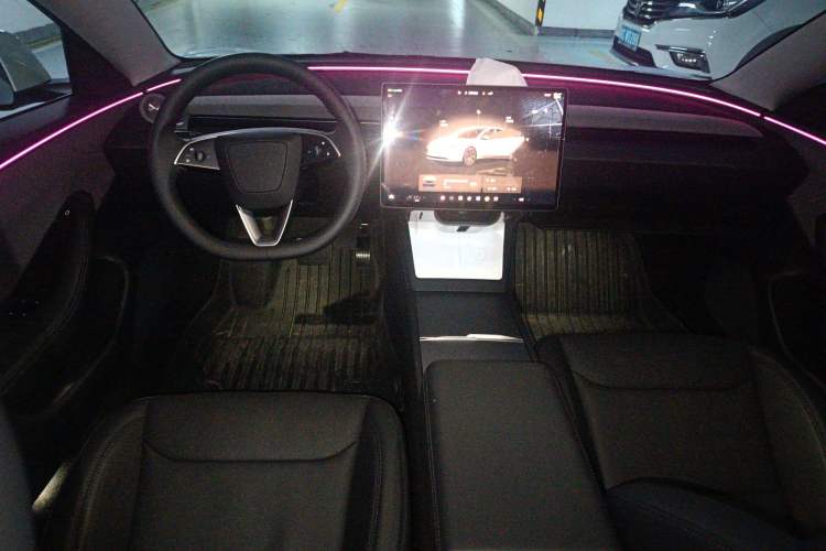 Used Tesla Model 3 2025 Rear-Wheel-Drive Version
