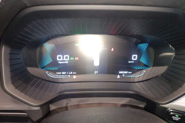 Used Wuling Asta 2022 2.0L DHT Electric-Speed Version