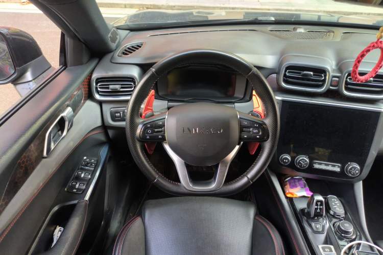 Used Lynk & Co 03 2019 2.0TD Automatic Trend Edition Steering Wheel