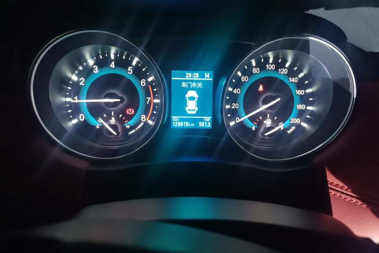 Used Haval H1 2015 1.5L AMT Luxury Model
